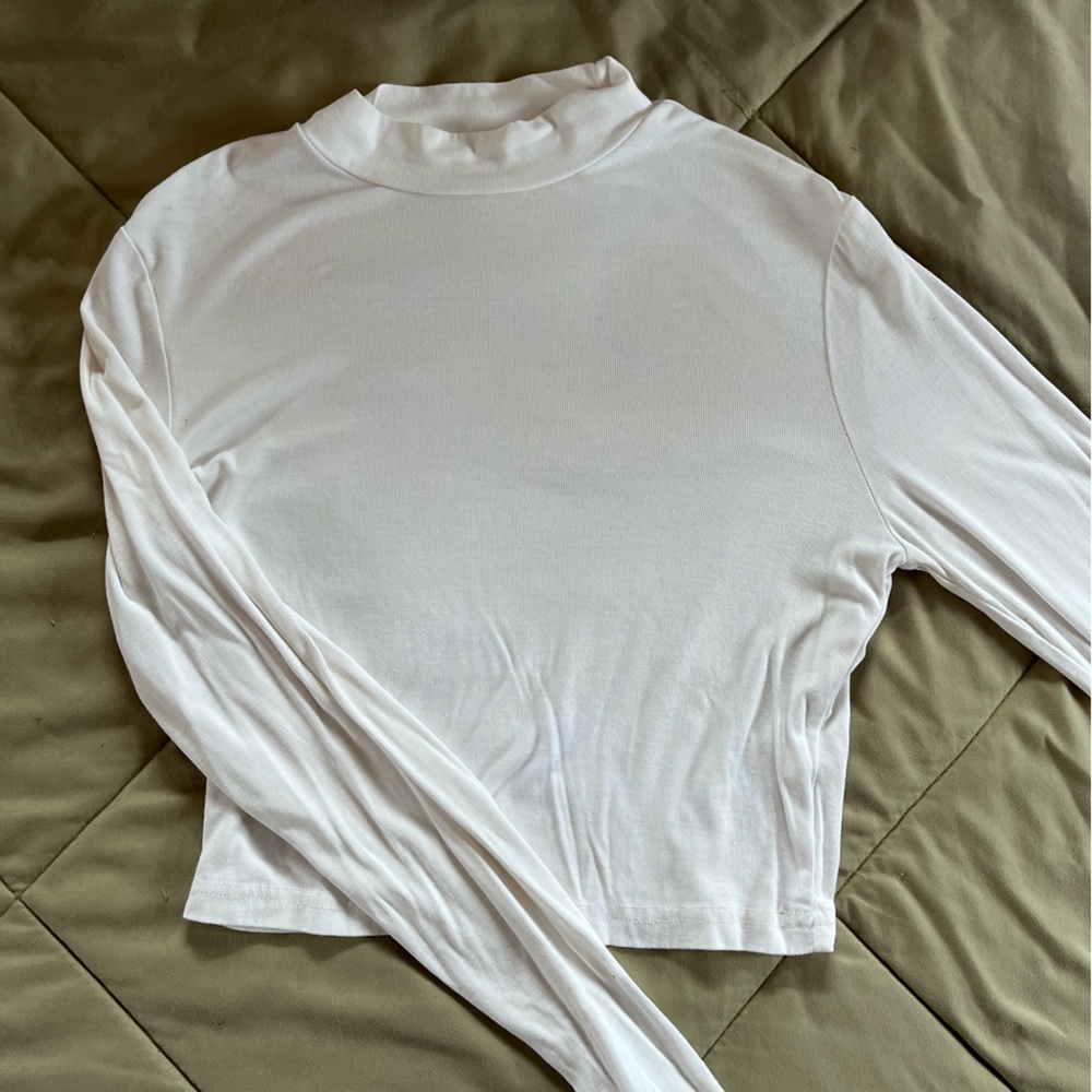 White crop turtleneck